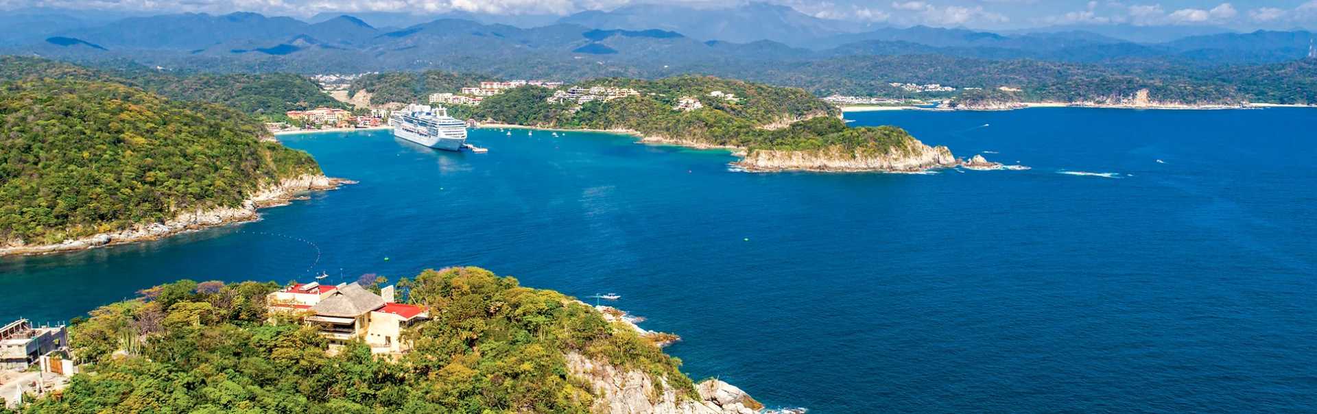 Reservar un Yate en Huatulco, Oaxaca. Renta de Yates en Bahías de Huatulco, Oaxaca. Reservar Tour en Yate en Huatulco, Oaxaca. Reservar Actividades en Yate en Bahías de Huatulco, Oaxaca, Reservar Yate de Pesca Deportiva en Huatulco, Oaxaca. Reservar recorrido de Bahías en Huatulco, Oaxaca