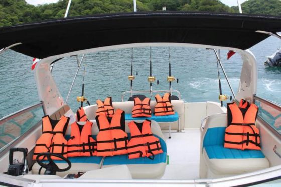 Yates y Embarcaciones en Bahías de Huatulco. Yate El Mentado en Huatulco. Recorrido en Yate en Huatulco. Tour Puesta de Sol en Yate Huatulco Oaxaca. Yates para pesca en Huatulco Oaxaca