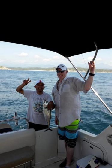 Yates y Embarcaciones en Bahías de Huatulco. Yate El Mentado en Huatulco. Recorrido en Yate en Huatulco. Tour Puesta de Sol en Yate Huatulco Oaxaca. Yates para pesca en Huatulco Oaxaca